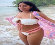 kiduzz Shares curvy Indian Bikini babe ? from indian sex babe vid
