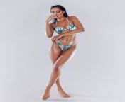 Nathalia Kaur bikini navel from navneet kaur song navel