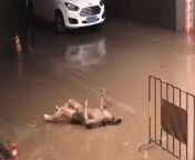 [NSFL] Dead body left on ground in China after floodwater receded from movie porno pendekar china