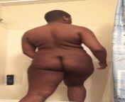Twerking in the shower ?? from big ass ebony teen twerking in the shower