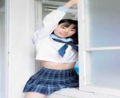 Hazuki Tsubasa (?????) japanese gravure idol, schoolgirl, seifuku, pantsu. from u15 japanese junior idol n