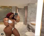 Megan Thee Stallion getting ready to go to the pool with all her friends there shes making me go naked so everyone sees my micropenis from megan de stallion