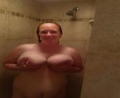 This Mormon housewife has a couple of really good reasons to check out her new shower content from mormon lezdomina has oral