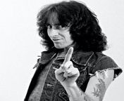 Picture of belle delphine that will make you say that isnt belle delphine thats AC/DC ex frontman Bon Scott from belle delphine