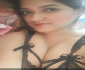 Madhu with her inviting looks from desi village madhu with her nextdoor guy leaked mms mp4