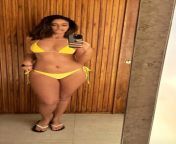 Ileana in this yellow bikini is the sexiest thing on earth ever! It feels like, she&#39;s asking &#39;is&#39;nt this bikini too small baby? Hmm?&#39; Arre milf raand, tu 99% nangi khadi hai mirror ke aage aur selfie aise kheech ke upload kar rahi hai jais from bilkul nangi
