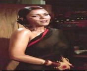 Zeenat Aman boobs show in transparent saree in Satyam Shivam Sundaram from saree in ku
