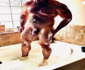 Big boy bubble bath from 14 saal ladki ka bltkaran wife nude bath