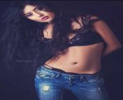 Twinkle Meena navel in black lingerie and blue jeans from meena hot in allari mogudu