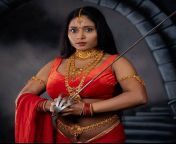 Nikita Gokhale navel in red sleeveless blouse and saree from saree sleeveless blouse hot