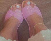 Sexy white Pakistani toes from sexy xxx pakistani blowjobulie delarme ile bleue