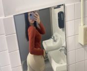 (Collage girl ) how fat is my ass 1-10 from collage girl fucking in bathroom