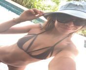 Bikini selfie in the sun from bikini piss in be