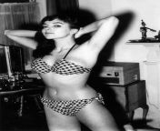 Joan Collins - British bombshell who starred with Rod Steiger and Edward G. Robinson in Seven Thieves, a film noir heist film in 1960. from nonton film bokep nonton film bokep bokep film bokep film bokep korea film bokep korea film bokep