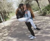 Lesbianas from xxx lesbianas besándose tocándose