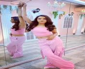 Jasmin Bhasin navel in pink sleeveless top and pants from jasmin bhasin porn xx