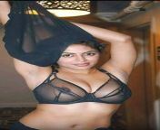 kavita kaushik from www sexxxxxx sex kavita kaushik fiod actress divya bharti xxx image