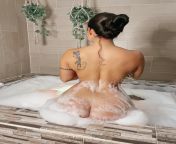 bubble bath sex? ??(link in comments) from sri lanka chiththa bath sex fkk ru