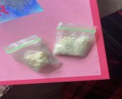 Yellow cocaine scored today, was wondering if that is cut with anything or if it means it’s more pure ? My guy sold it to me as way better than what he usually sells (which is usually pure white). Can anyone help me out ? 🥺 (on the right I’ve smashed it a from discord群发软件购买联系飞机电报：kkw886 pure