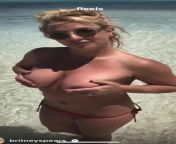 Love the new Britney Spears. Nipple Slip from insta. from pakistani nipple slip