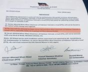 Agreement between Pakistan Govt and largest opposition party leader Imran Khan, what if he wasn&#39;t a patient of piles lol from imran khan fucking kareena kapoorraashi fake photos