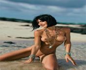Milo Moire nude in beach from women nude in beach cabin