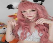 Kitty e-girl at your service! ? from e girl solo