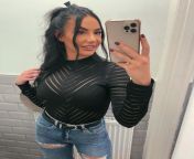 Georgia black top and ripped jeans selfie from yoya grey ripped jeans