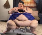 Reenaye Starr is now over 750lbs. She needs to sit down on a livestock scale during her weigh ins because shes too obese to stand for that long. Cant wait to see how long it takes for her knees to retire. from hindi xvideo long 50