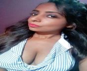 Sister getting to know that u r rubbing ur dick seeing her cleavage on video call ? from desi bhabi show her cute boob video call