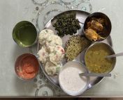 Todays brunchidli with chutney, Palak saag, methi paratha, mix daal, dahi and veggies :) from palak muchhar pic