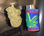 3G Bud ?? also you guys like my lighter? Lol from 3g fiking