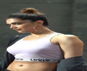 Deepika Padukone Hot Navel from star jalsa pakhi xxx photov actress sexaxy deepika padukone hot sexy oops moment video