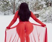 Beautiful model from behind and wearing a thong and see through pink robe from holly hagan nude and see through pics terrible boob job 20
