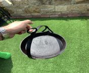 Interesting pan a lot won&#39;t of seen. Original cast iron romany swing pan. Past down as we&#39;re romany heritage I have a few. Designed to hang for easy cooking over a fire from 13yarsgirl pan