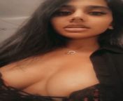 ??Extremely cute snapchat queen seducing her BF and showing her assets??? link in comment ?? from sexy kerala slut sophia seducing her bf on video chat by playing with her pussy mp4