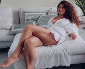 Those incredibly meaty thighs of Jacqueline Fernandez! from zaquline farnandez xxx photomil actor nadhiya fucking jacqueline fernandez nude sexy jpg