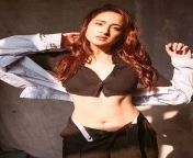 How you all rate this south hoe Pragya Jaiswal who is in line to selmon bhoi&#39;s farmhouse? from bhoi purisex