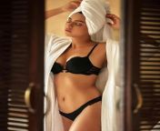Hot Indian Lady in Black Lingerie from indian lady police hot vedios download