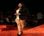 Jahanvi Kapoor wonder thunder thighs ??who wants to make her moan ?? from shada kapoor sexww srabontxxx hotvideo com