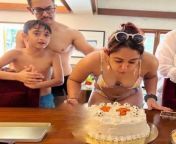 Ira khan giving Birthday Goals in bikini in front of Aamir from daughtr ira khan
