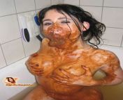 Scat Girl Covered In Poop In Bathtub from hair dunk in bathtub
