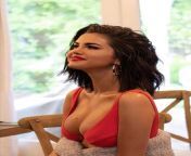Firs time jerking to Selena Gomez from firs time handjob
