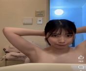 anyone have sauce ?? the only clue i have is i think she on fc2 live from japanese cam girl fc2 live