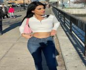 NRI Desi American Beauty in Blue Jeans from desi bhabi fucking in sharee clips updates