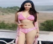 Eshanya Maheshwari Navel in Pink Bikini from eshanya maheshwari hottest cleavage and bikini videos mp4 download file