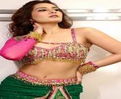 Raashi Khanna navel show from hot mumbai housewife bhabhi roma milky cleavage bubbly navel show