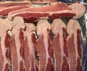 [50/50] Fresh cut bacon (SFW) &#124; A penis cut into thin layers by crazy ex (NSFW) from ball basting seens revenge penis cut