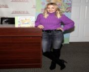 Candace Cameron Bure pull et bottes from bura bure