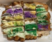 This is how my husband cut our first Dong Phuong king cake...Is this grounds for a divorce? from phương anh bigo
